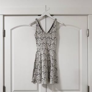 Abercrombie & Fitch Gray Patterned Dress